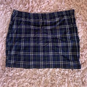 Navy plaid skirt**SOLD**